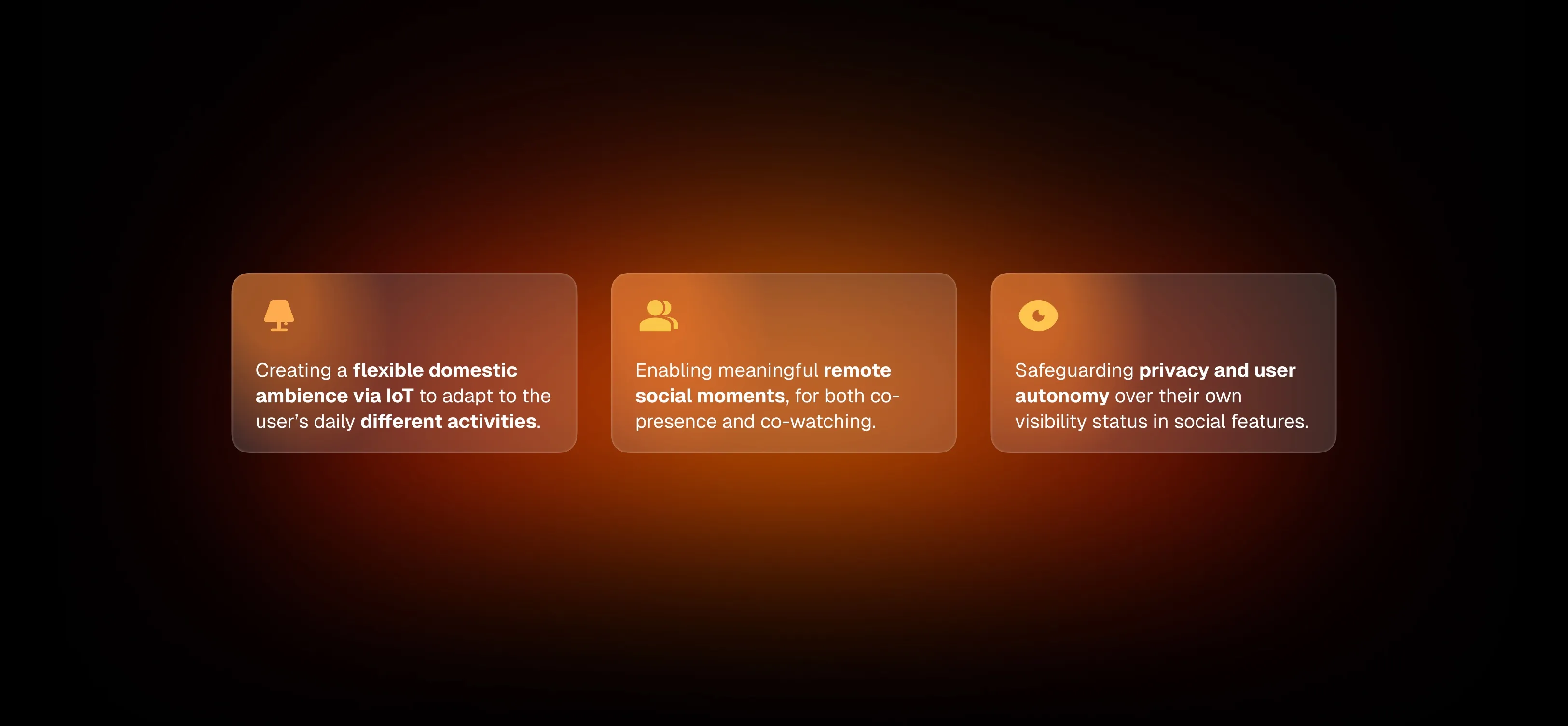 Ambientazione con TV OICO, telecomando e accessori smart home